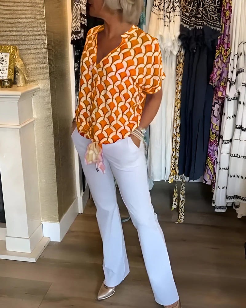 Talendra - Casual Top With Print In V-Neck