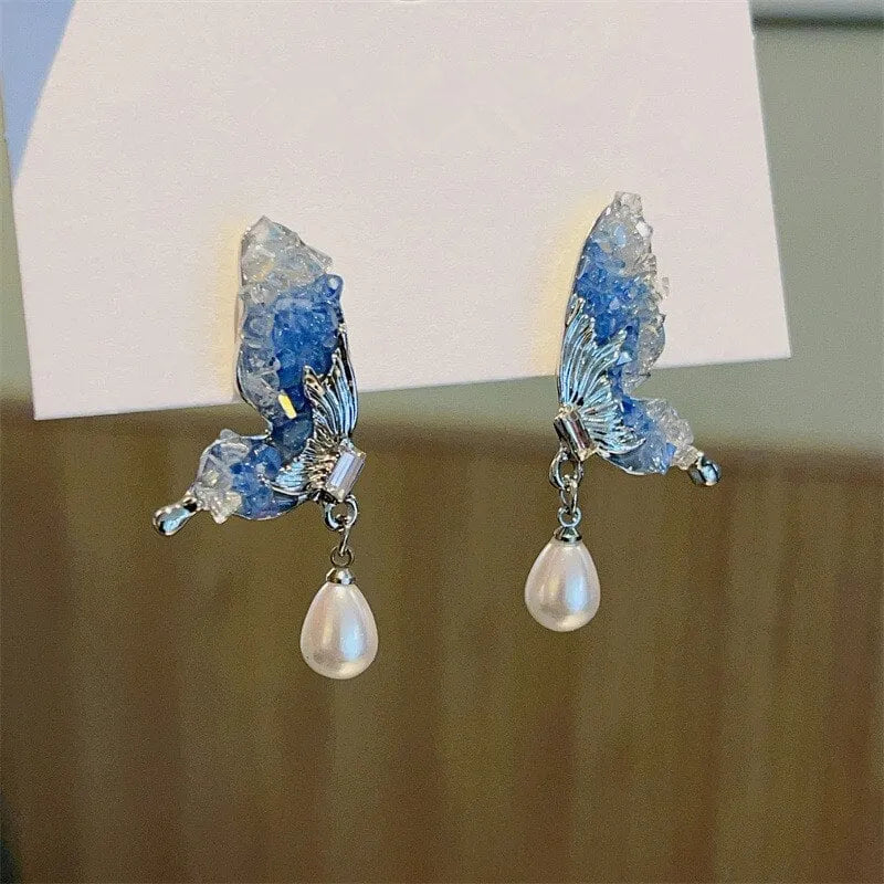 Fashionable and Charming Pearl Water Drop Butterfly Earrings