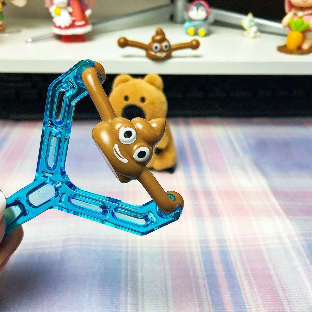 (🔥HOT SALE - 49% OFF) Smiley Poop Slingshot Toy, Buy 5 Get 3 Free & Free Shipping