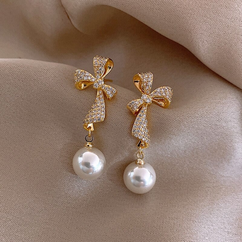 Luxurious Bowknot Pearl Dangle Earrings
