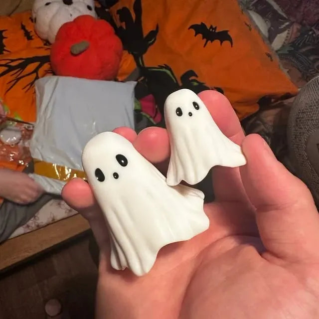 👻 Purely Handmade Cute Ghost Statue🎉