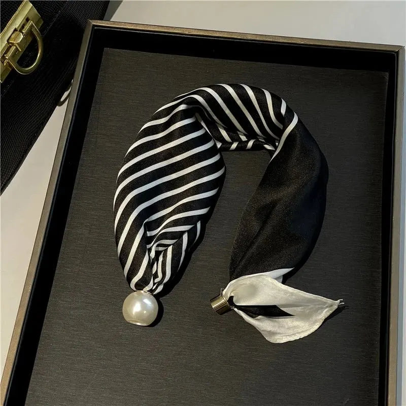 🔥HOT SALE🔥🧣 Effortless Glamour: Pop-On Pearl Necklace Scarf ✨