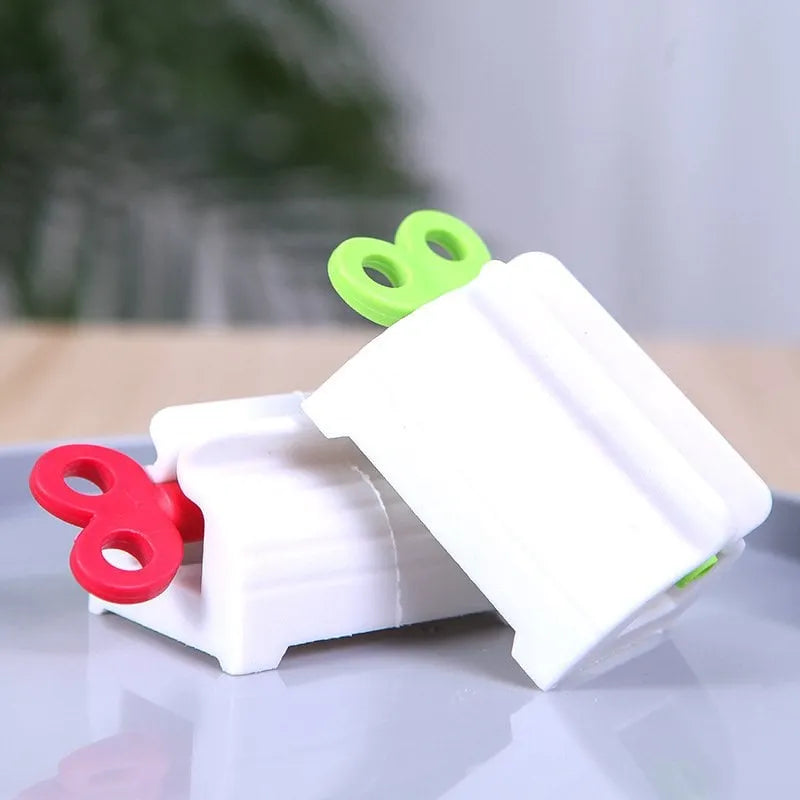 🔥🔥Rolling Toothpaste Squeezer (Buy 10pcs Only 3.99/pc)