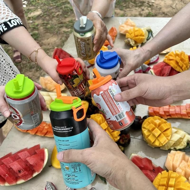 🔥 HOT SALE 🔥Reusable Soda Can Lids with Straw