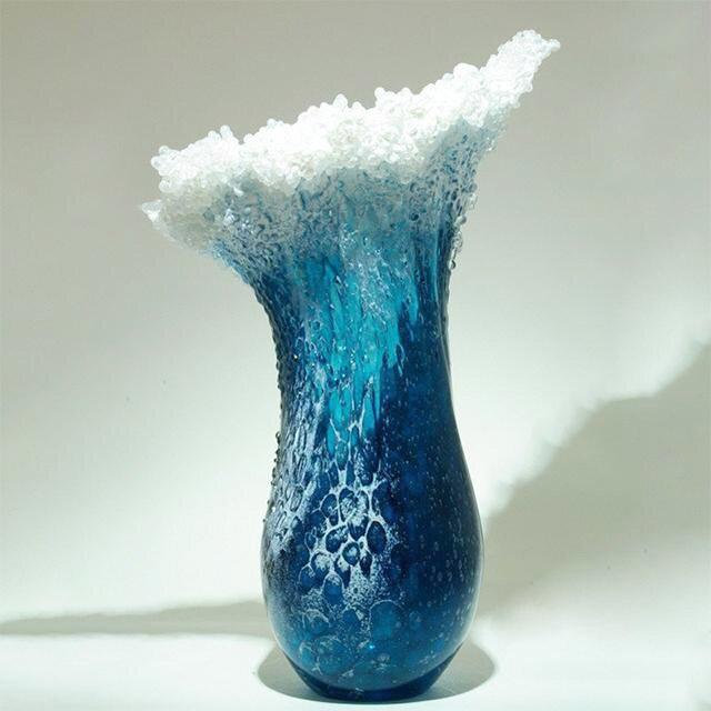 Majestic Wavy Vase