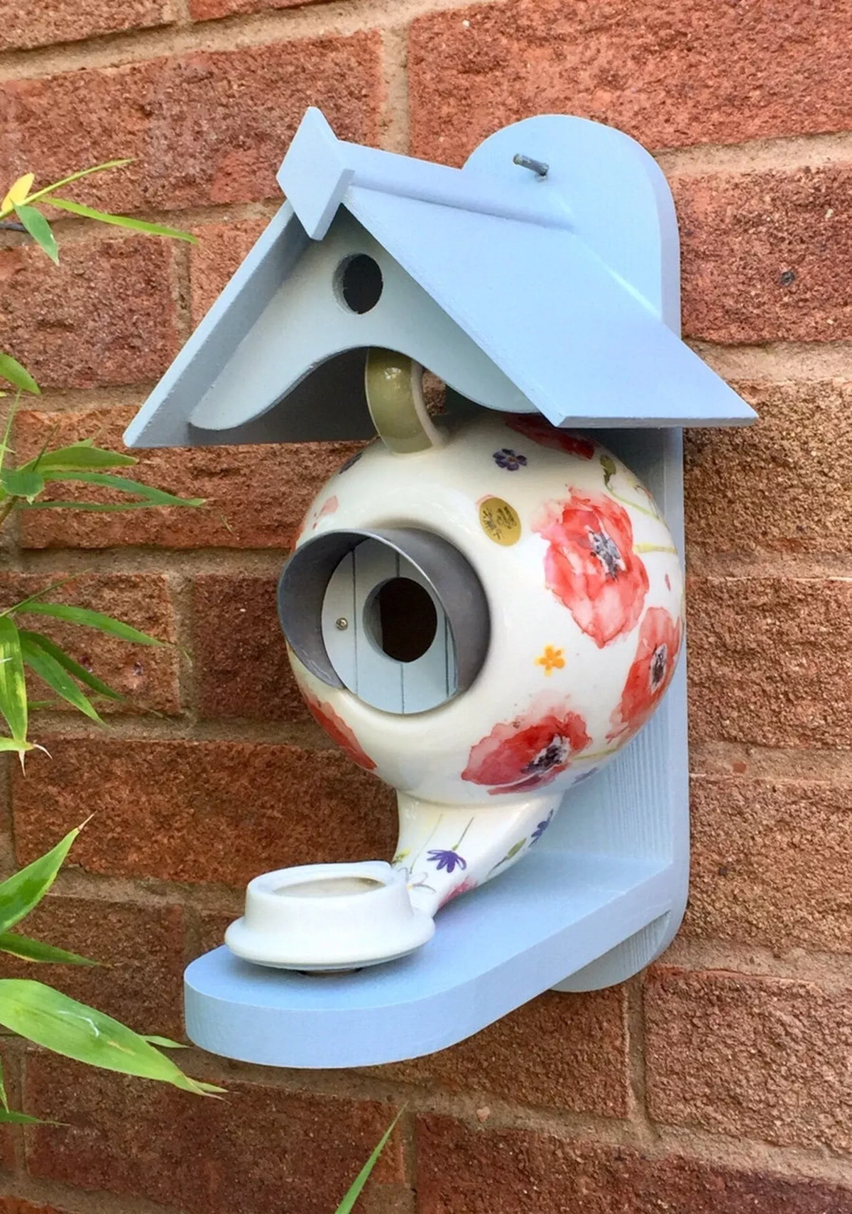 🐦Teapot Bird House and Feeder[ 🔥BUY 2 FREE SHIPPING🔥]