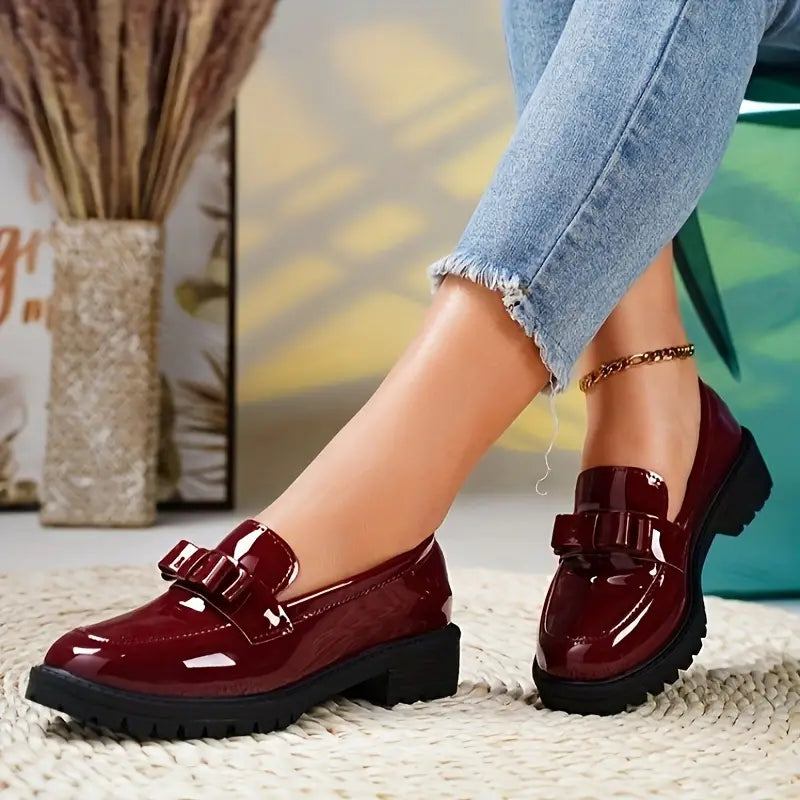 🔥Women's Solid Colour Fashion Thick Sole Leather Shoes