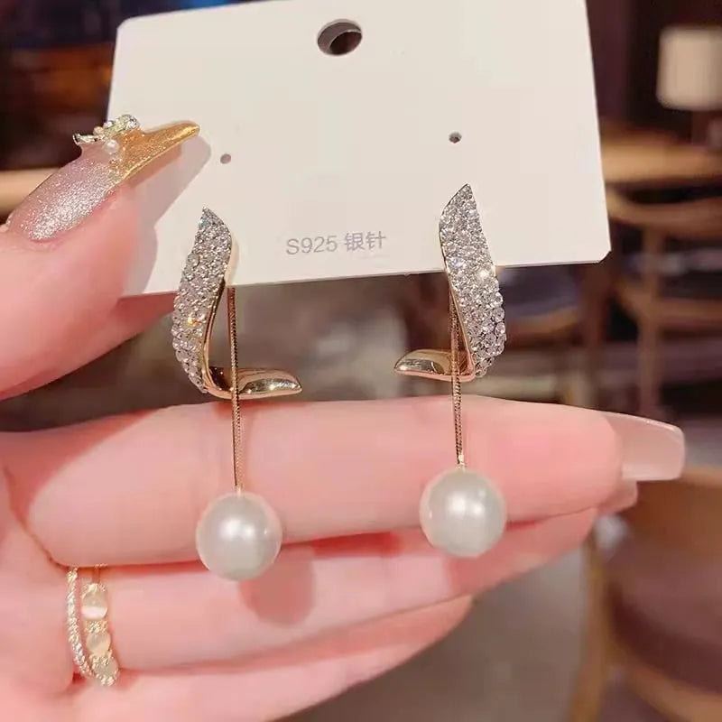 Classic Elegant Pearl Drop Earrings