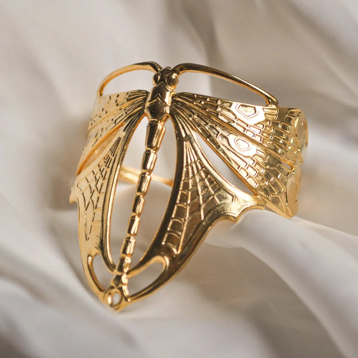 🔥Last Day 49% OFF - 💫Handmade Gold Flying Dragonfly Bracelet