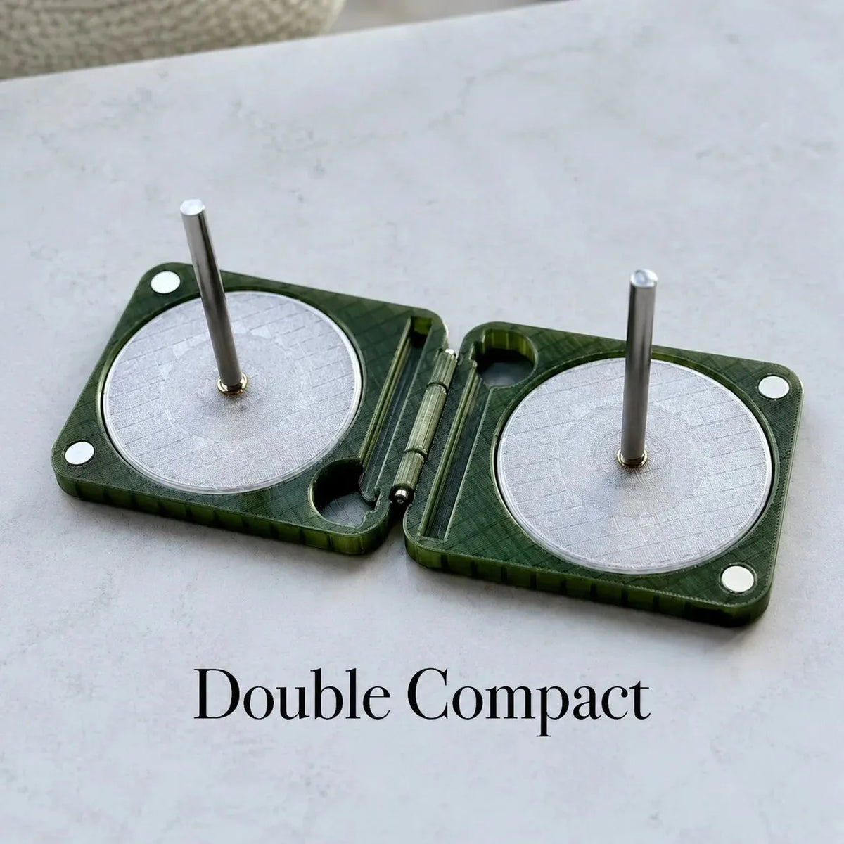 Foldable Yarn Holder Portable Travel Case for Crochet & Knitting