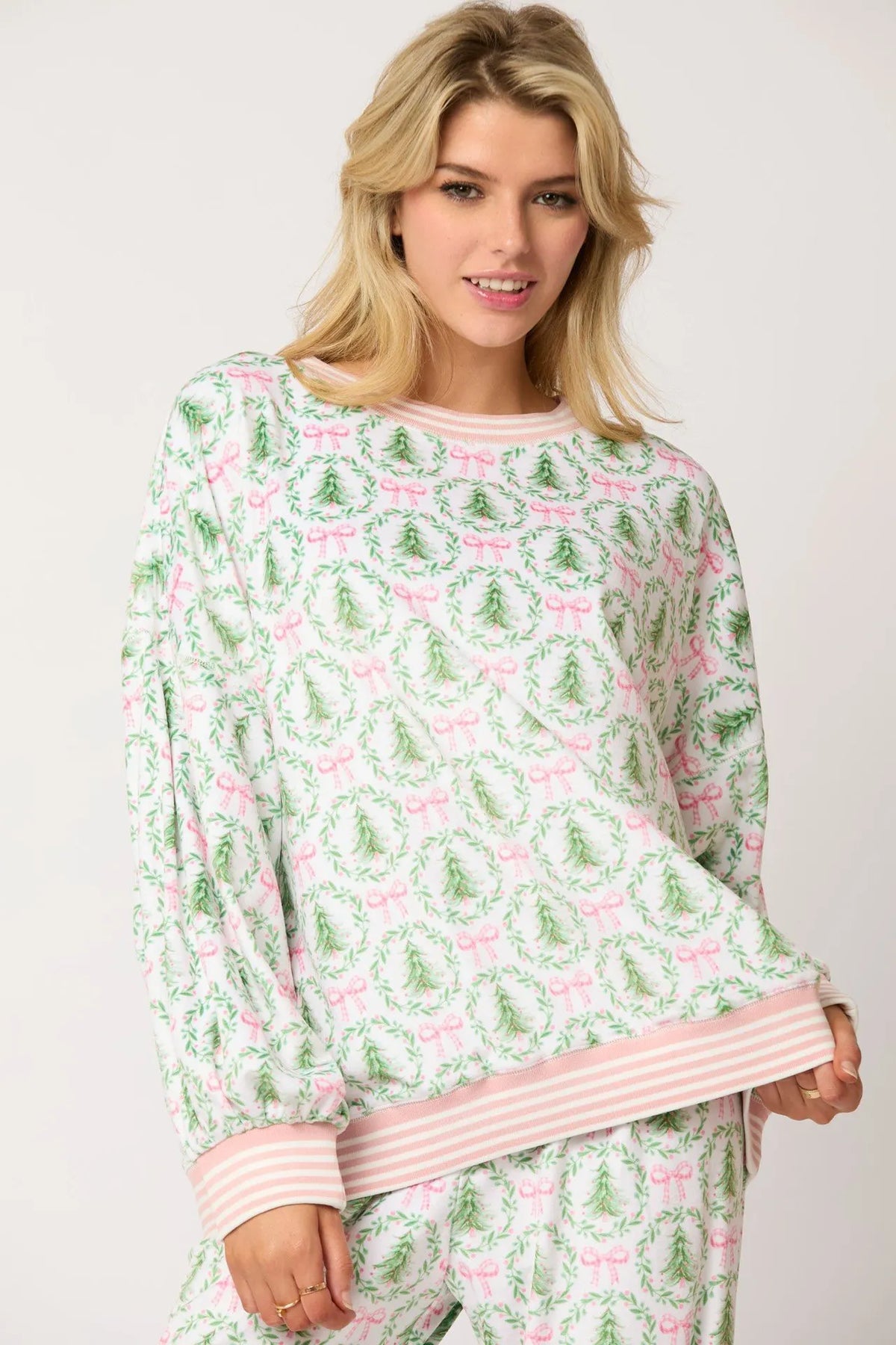 CHRISTMAS TREES AND BOWS PAJAMA SET