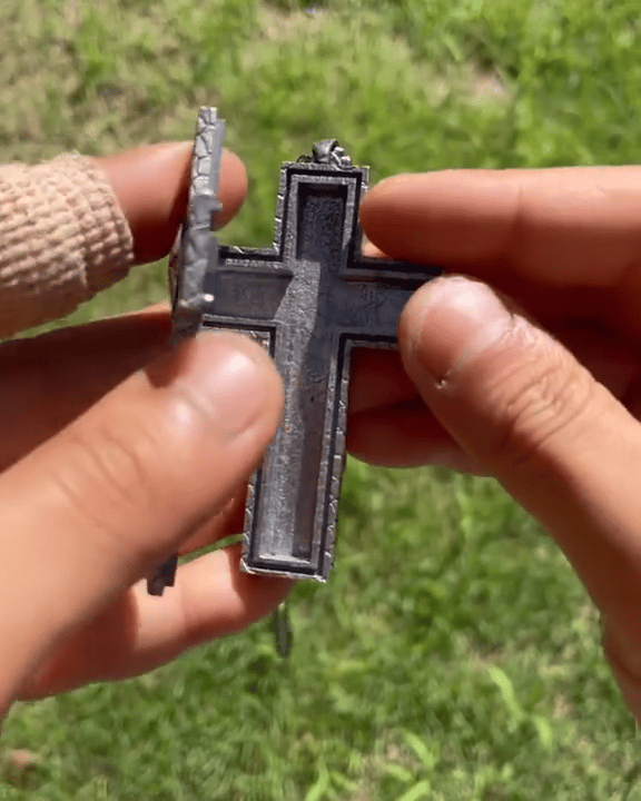 🔥Last 4 hours Sale: Save 50% -Exquisite Silver Cross Pendant