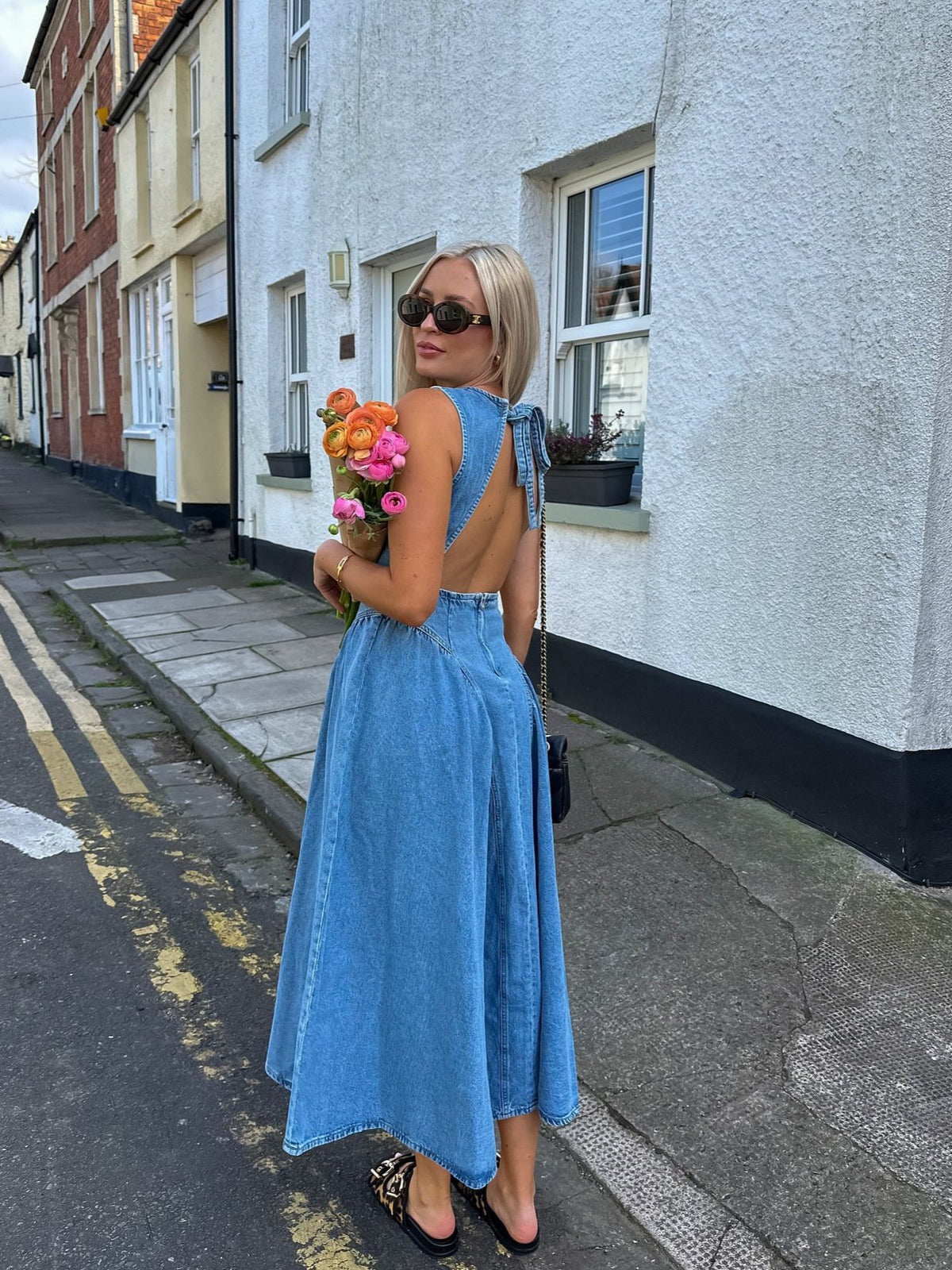 OPEN-BACK DENIM DRESS(FREE SHIPPING)
