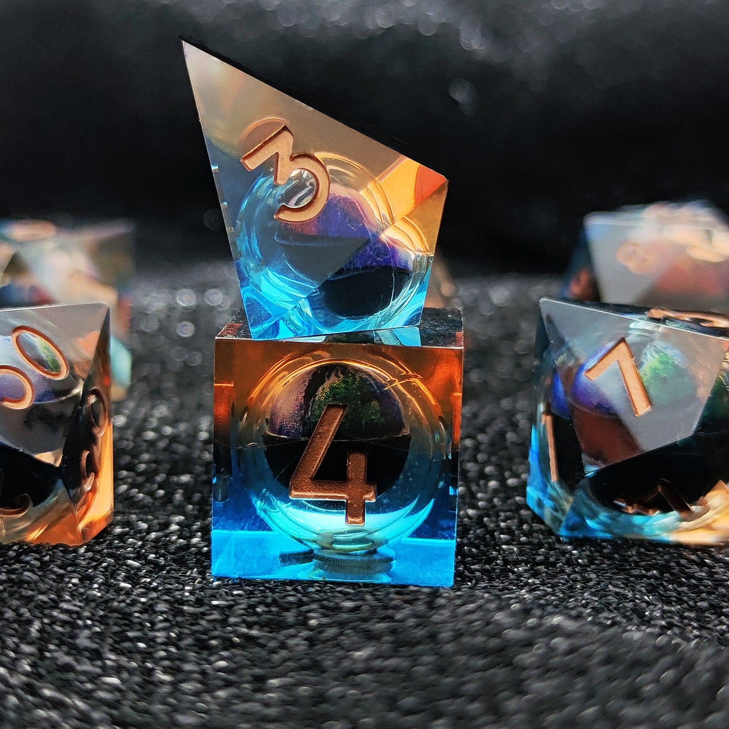 Cthulhu two-color dragon eye movable DND dice