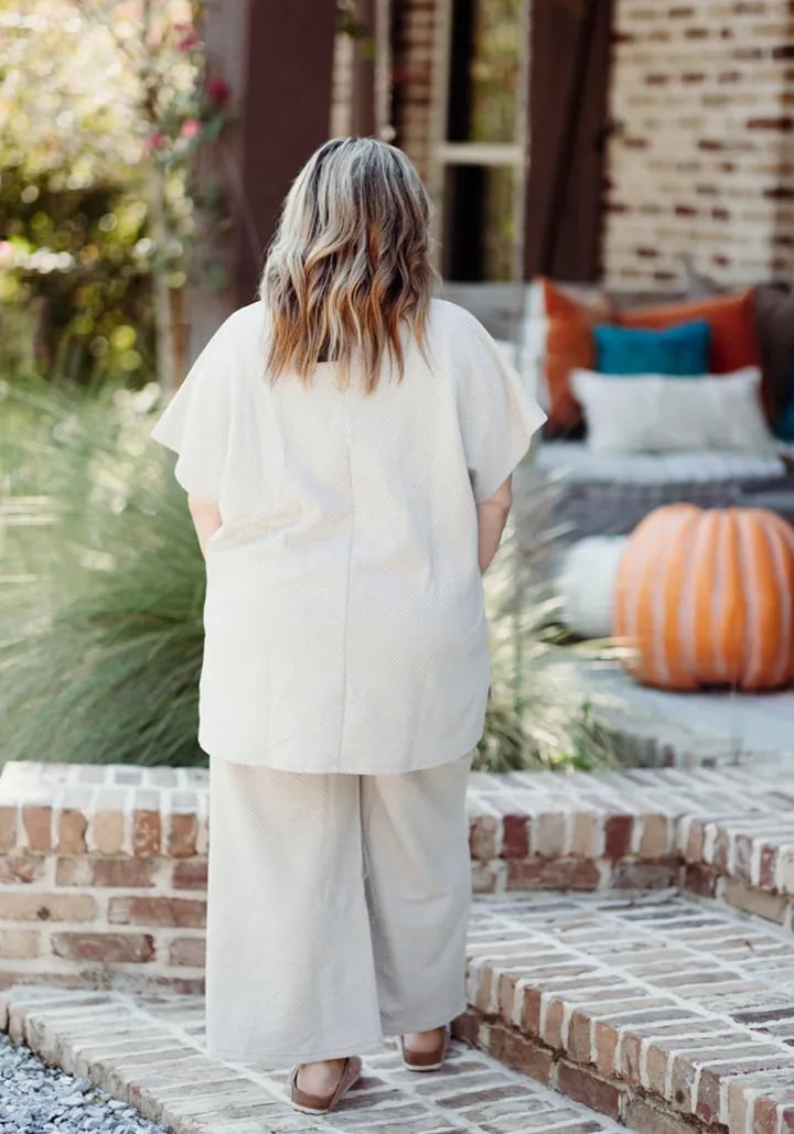 NEW TEXTURED V NECK TOP AND PANTS CASUAL SET (BUY 2 FREE SHIPPING)