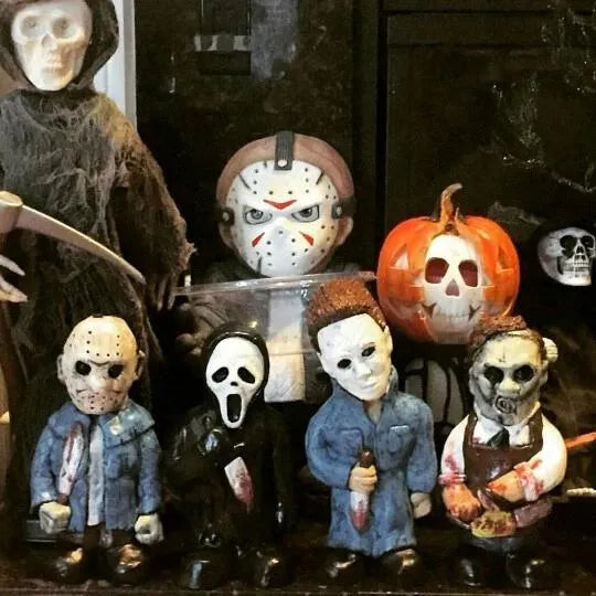 HORROR MOVIE GARDEN GNOMES KILLER