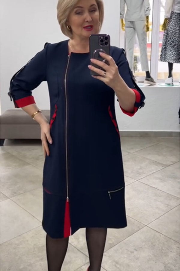 Fashionable high-end women's dress with side zipper