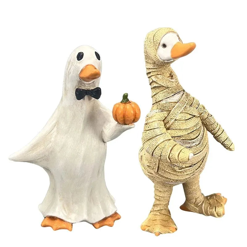 🔥 HOT SALE 🔥🎃BORING HALLOWEEN DECOR?🎃 Spooky Duck Set – Hand-Painted, 5 Characters, Weather-Resistant – For Shelves, Desks & Outdoors! 🦇