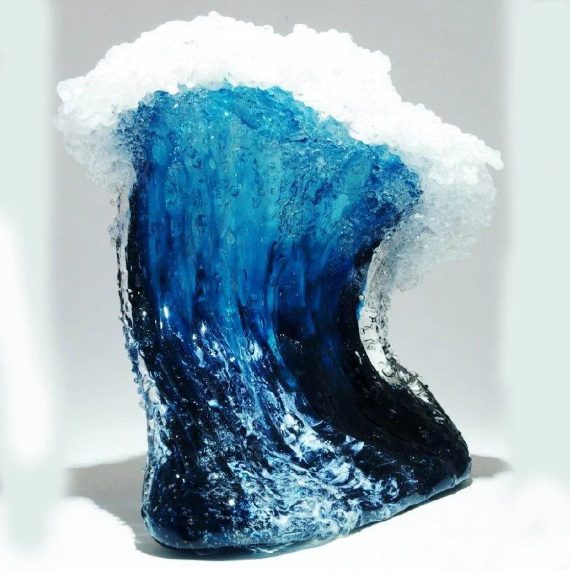 Majestic Wavy Vase