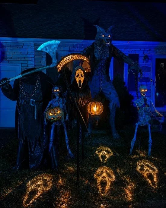 🎉💀 Ghostface Grim Reaper Solar Garden Lantern