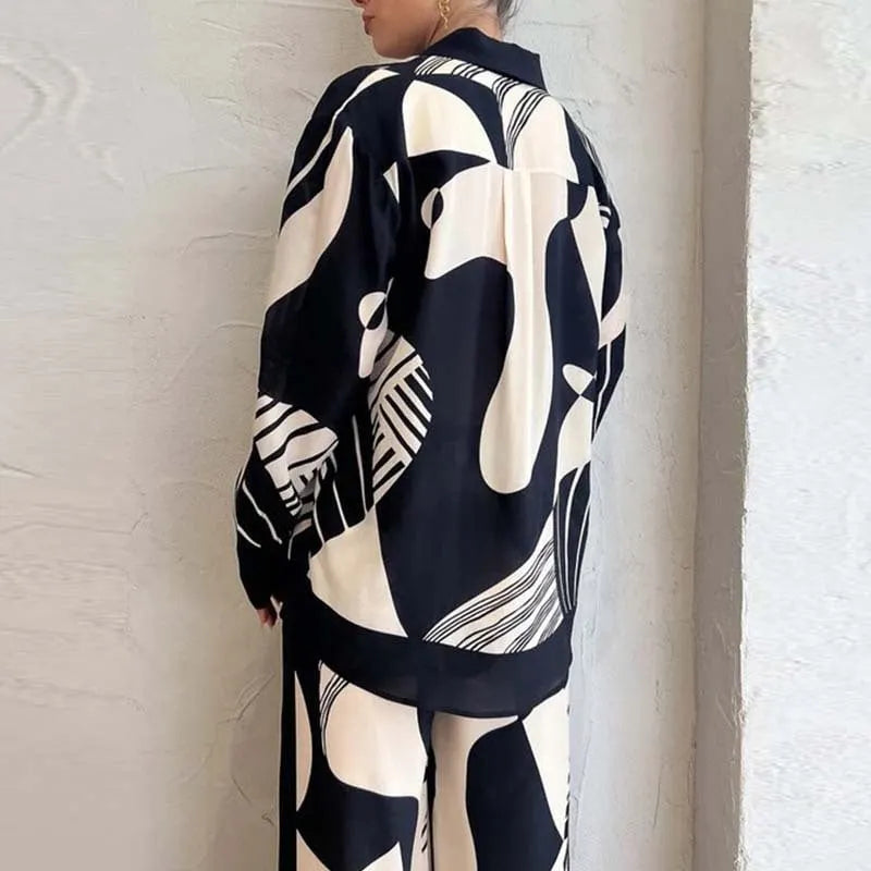 Weekend Escape Exclusive Print Contrast Trims Drape Two-Piece Set