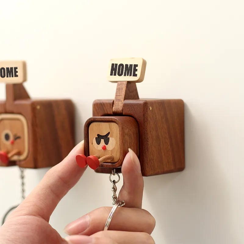 🎉 🔥Hot Selling:Creative Wooden Key Hooks with Funny Facial Expressions - Functional & Stylish Key