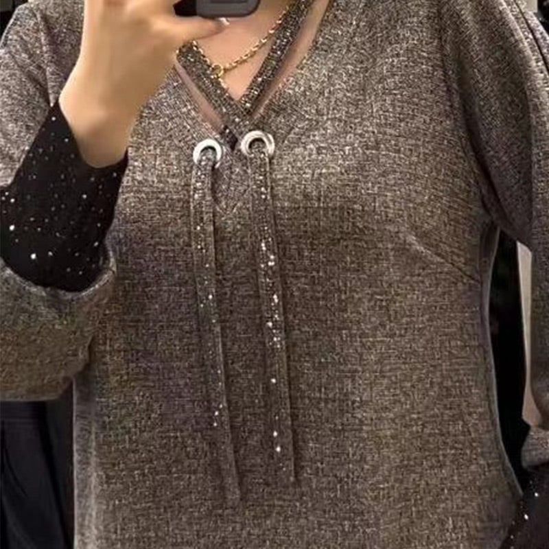 Women's long-sleeved dress, V-neck, tether.