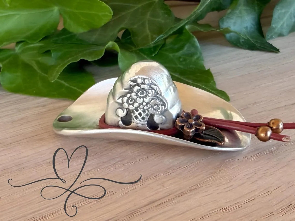 🎉⏰✨Vintage Cowboy Hat Pendant