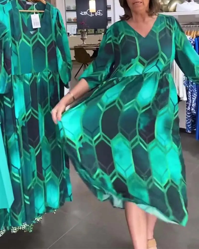 Three-quarter sleeves V-neck printed dress