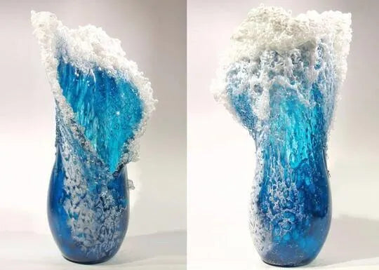 Majestic Wavy Vase