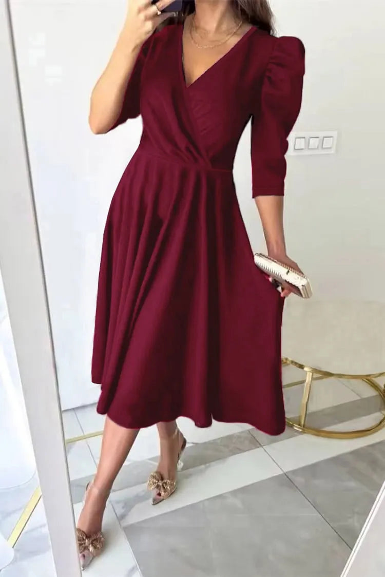 🌸Spring Specials💐 Women's V-Neck Pleated Waist-slimming Midi Dress