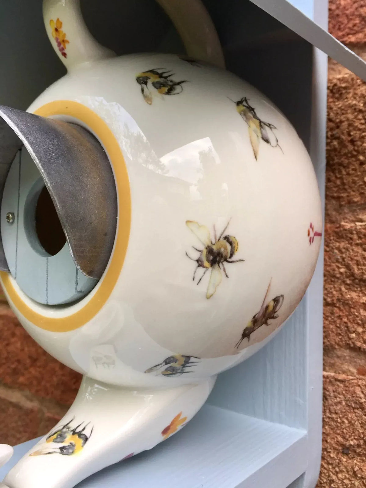 🐦Teapot Bird House and Feeder[ 🔥BUY 2 FREE SHIPPING🔥]