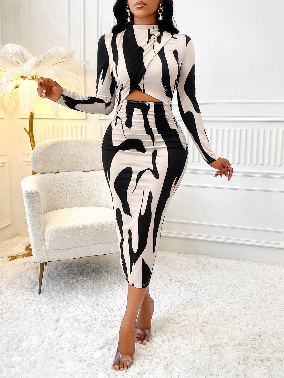 Printed long-sleeved hip dress