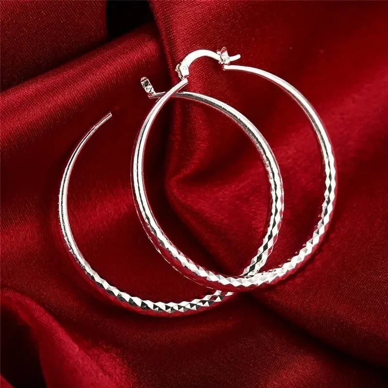 🔥 HOT SALE 🔥🎉 BUY 1 GET 1 FREE 🎁 Diamond-Cut Hoop Earrings for Women – Elegant, Sparkling 💎