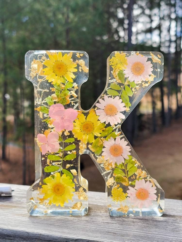 Handmade Floral Resin Night Light🕰
