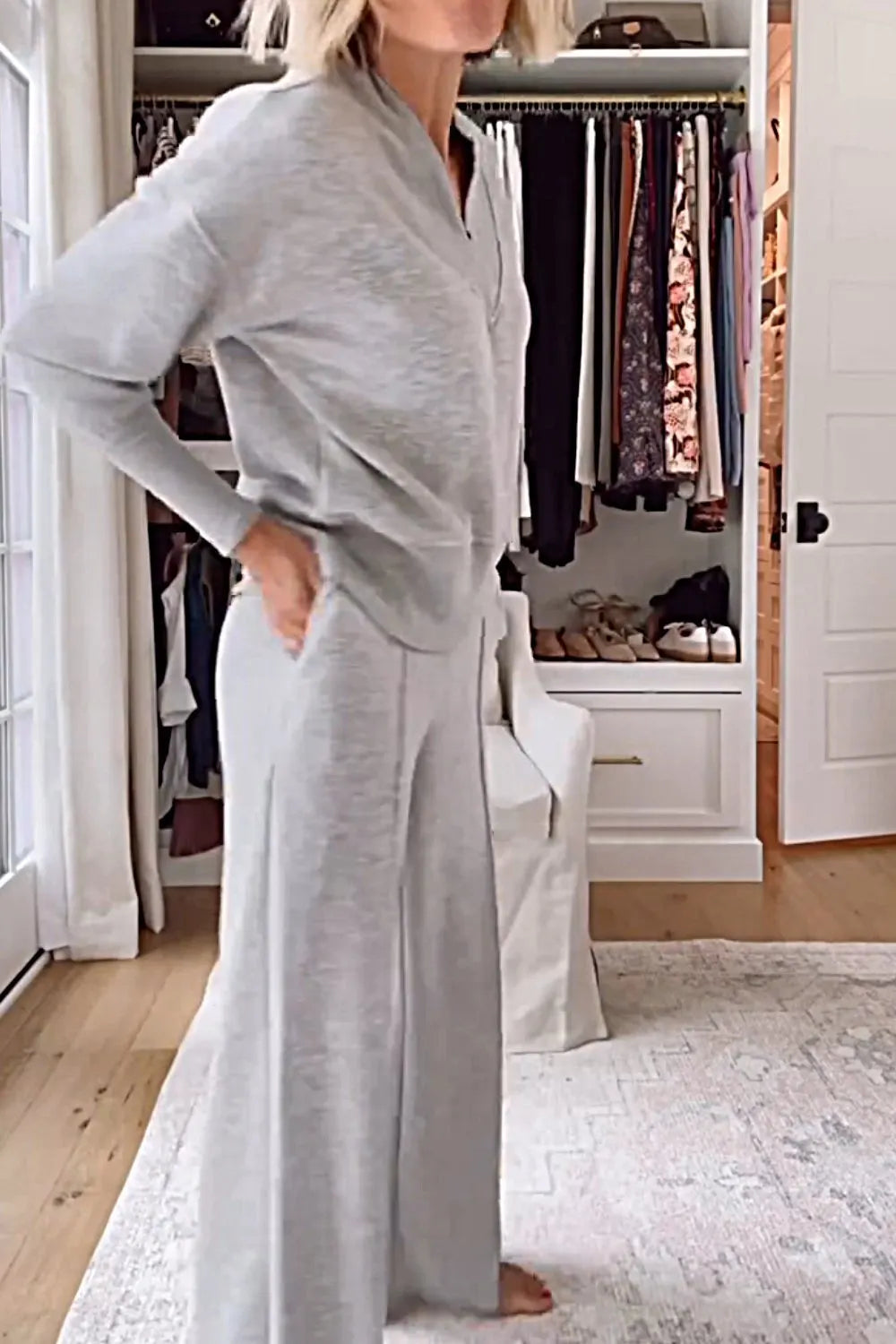 Women's Solid Color V-neck Top & Pants Two-piece Set (🔥Same as in the video)