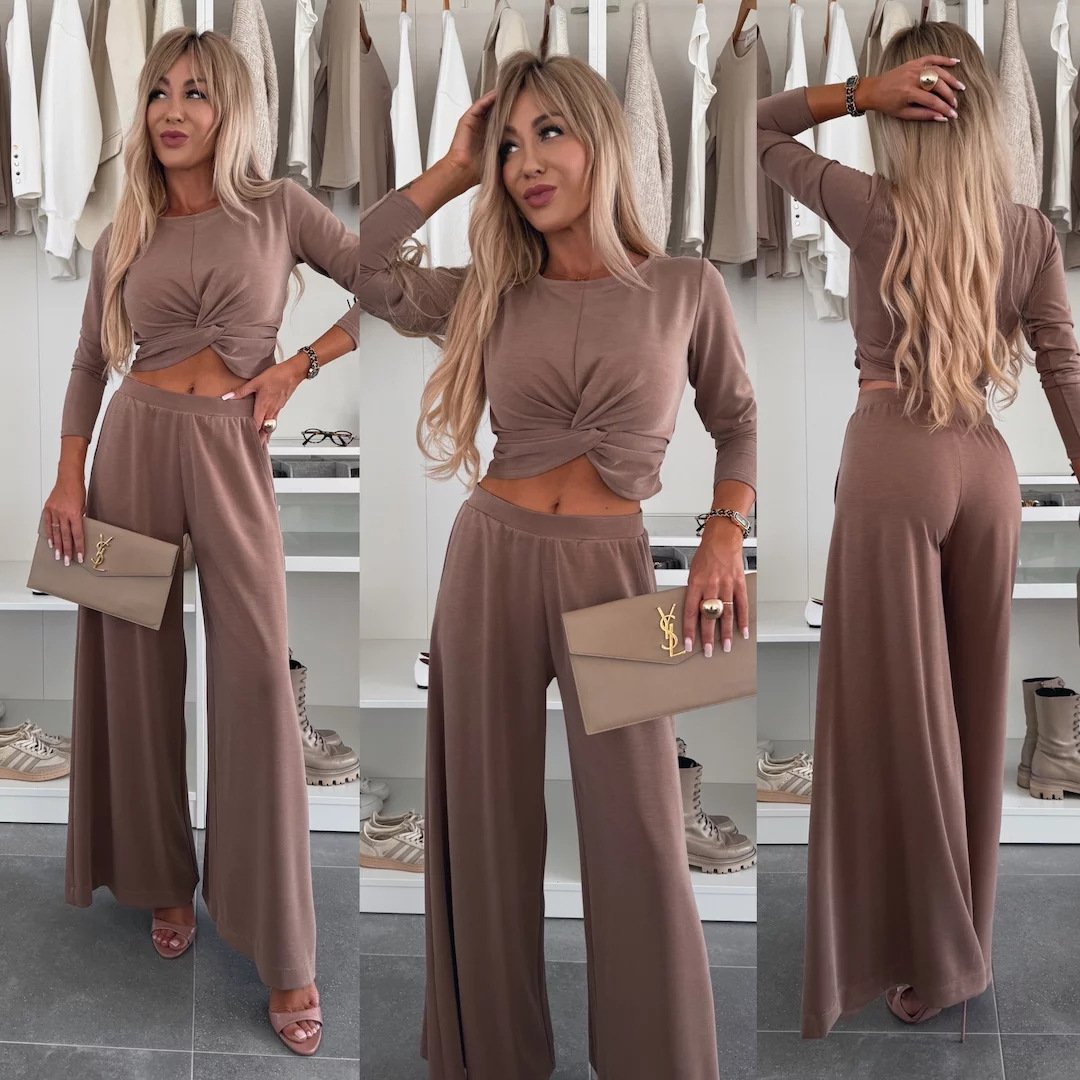 Effortless Chic🌟Solid Color Crop Top Set - Round Neck & Elastic Waist for Everyday Style