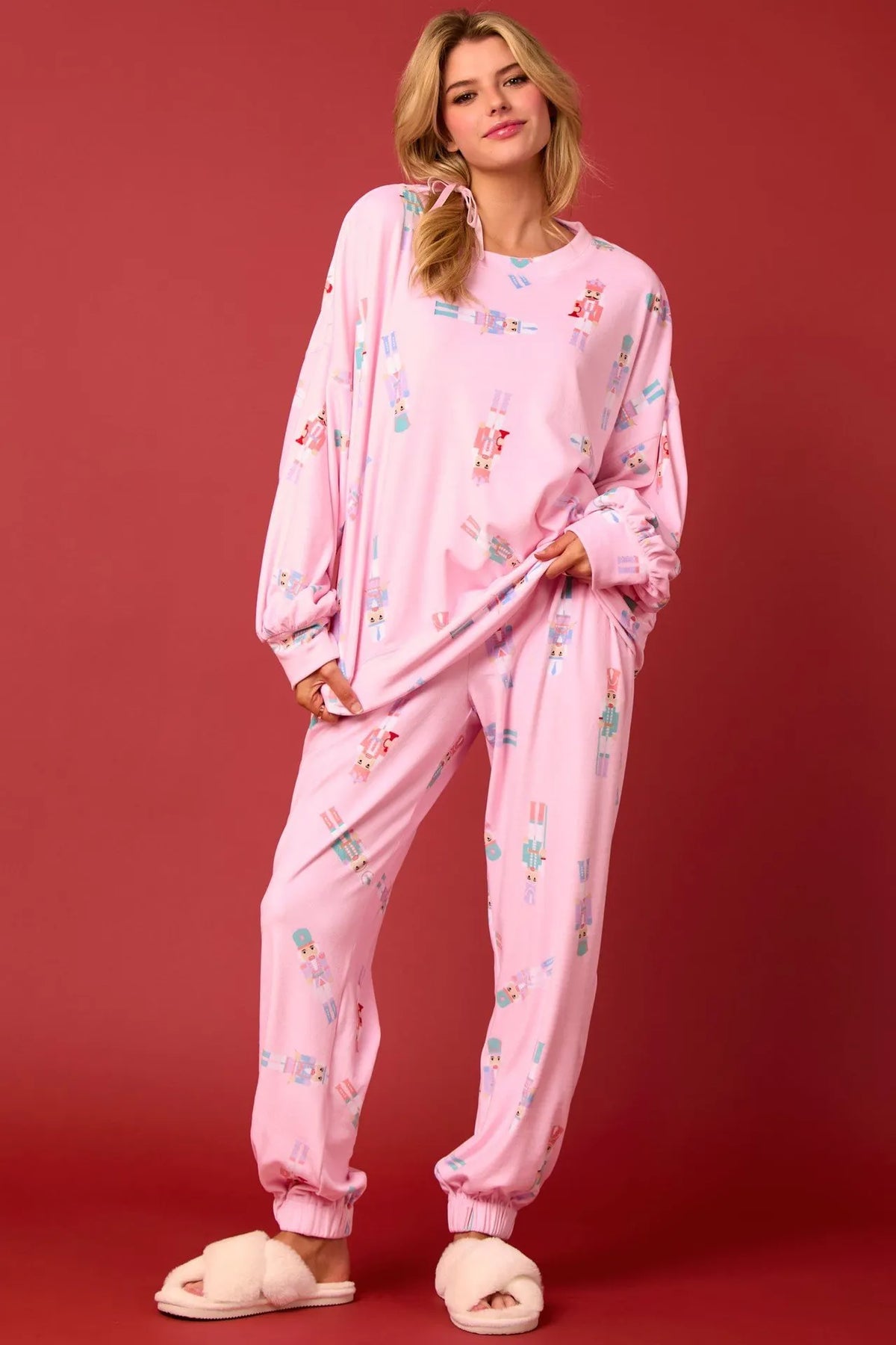 CHRISTMAS TREES AND BOWS PAJAMA SET