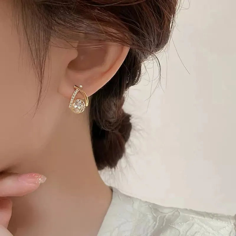 Women's Fashion Cross Stud Earrings