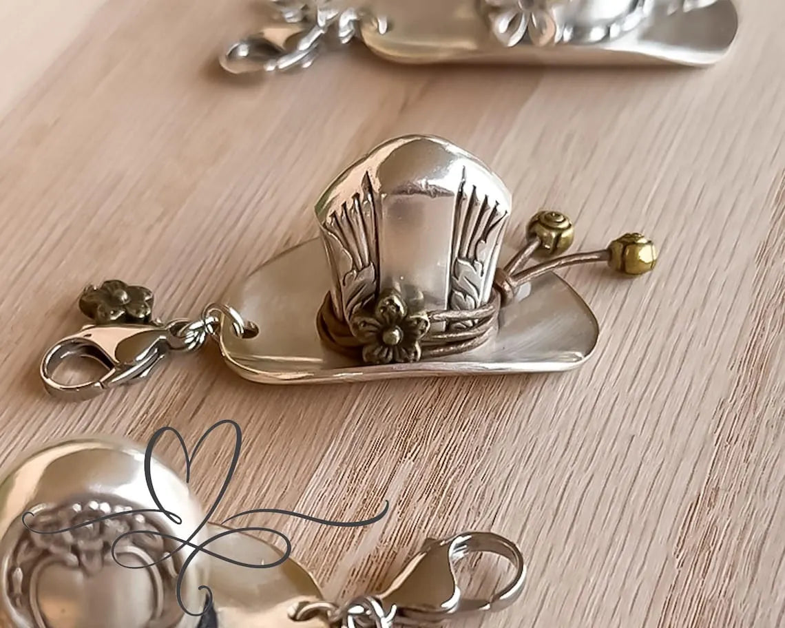 🎉⏰✨Vintage Cowboy Hat Pendant