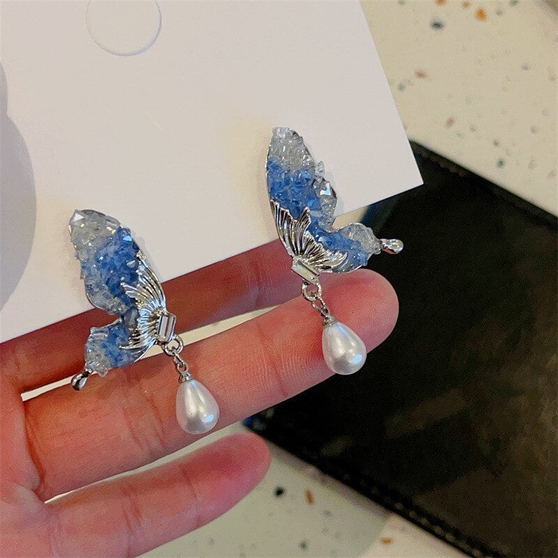 Fashionable and Charming Pearl Water Drop Butterfly Earrings