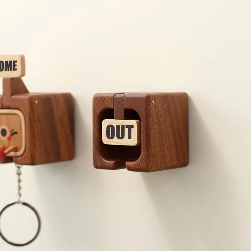 🎉 🔥Hot Selling:Creative Wooden Key Hooks with Funny Facial Expressions - Functional & Stylish Key