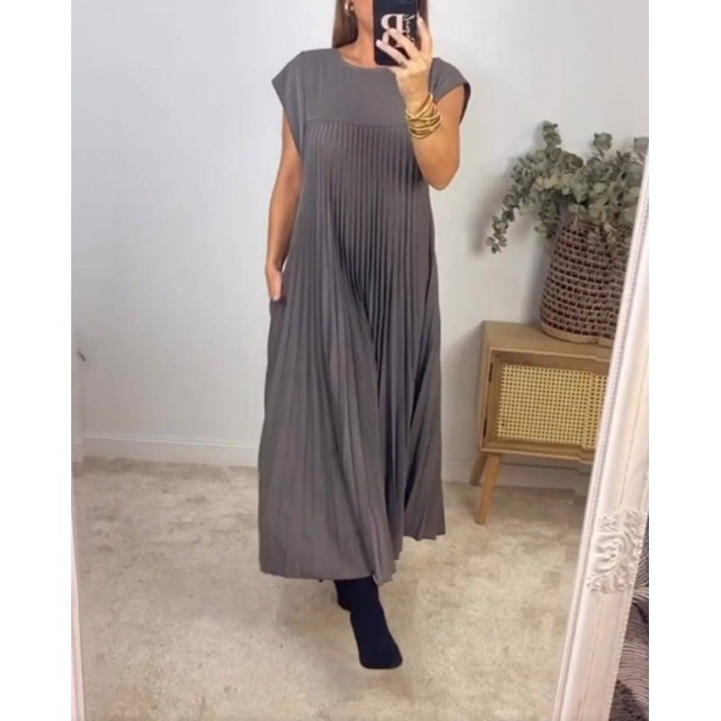 🔥Seasonal promotions 49%OFF - Women Pleated Simple Solid Color Dress