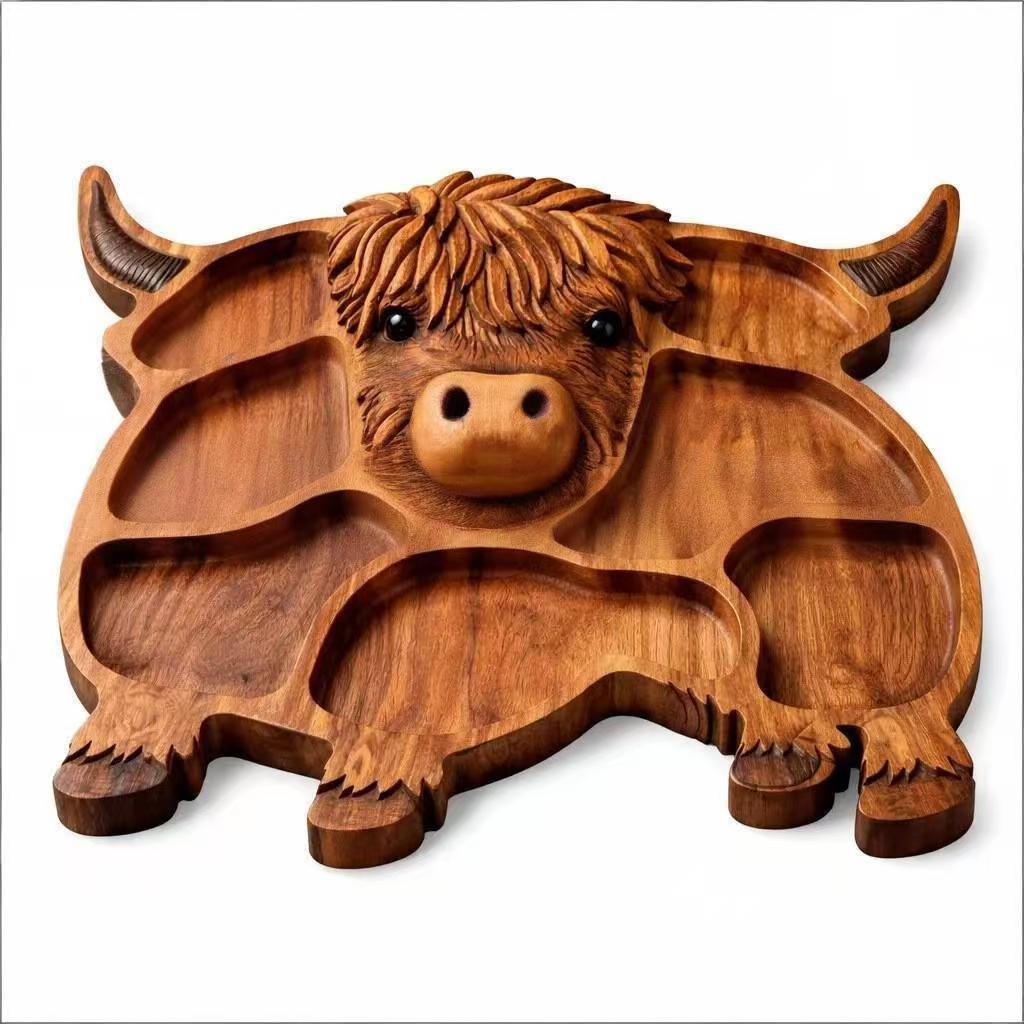 🐮 Highland Cow Wooden Charcuterie Board