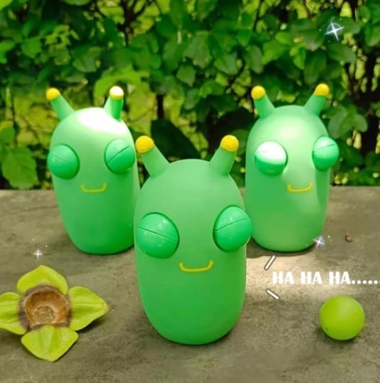 (Early Christmas Sale- 48% OFF) Funny Grass Worm Pinch Toy