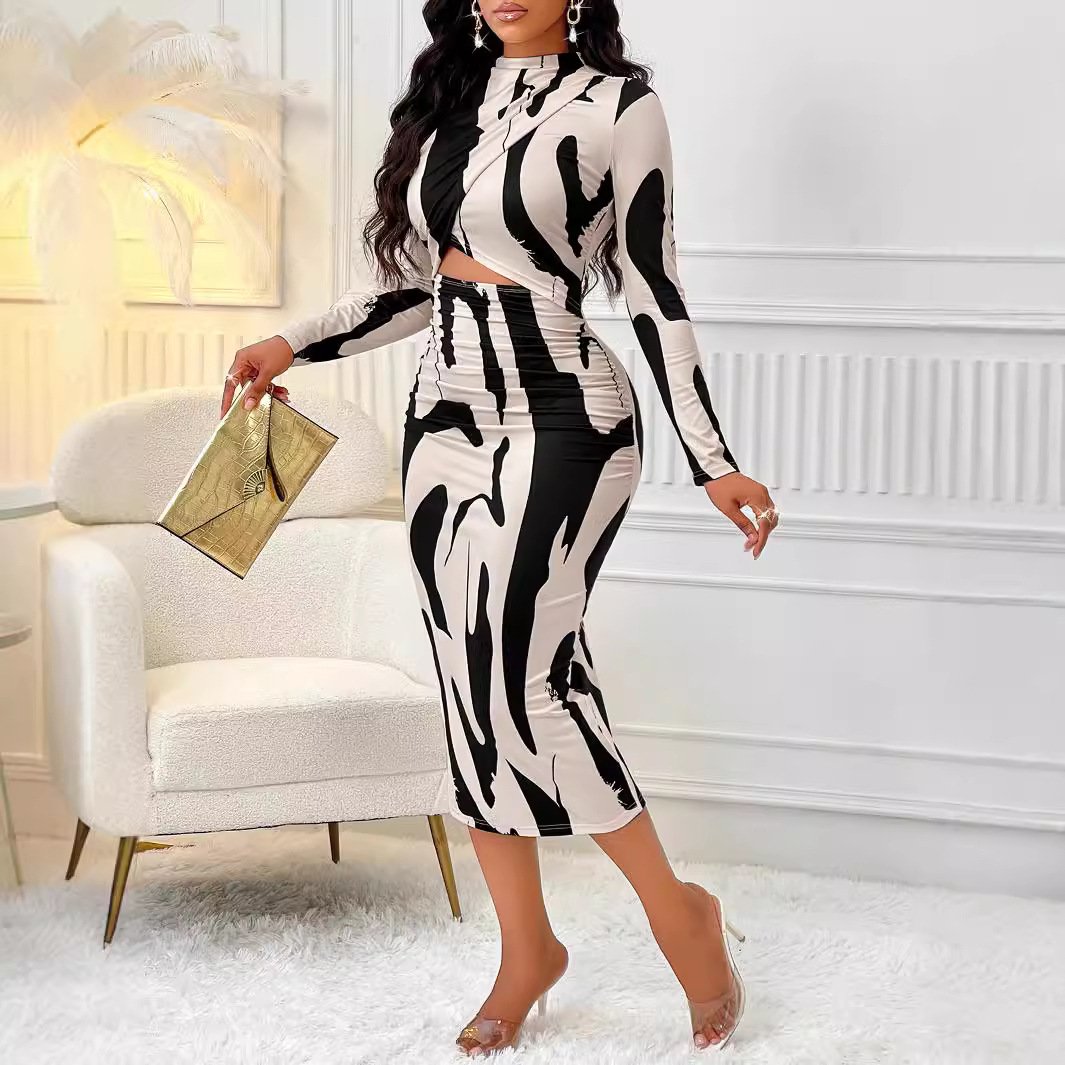 Printed long-sleeved hip dress
