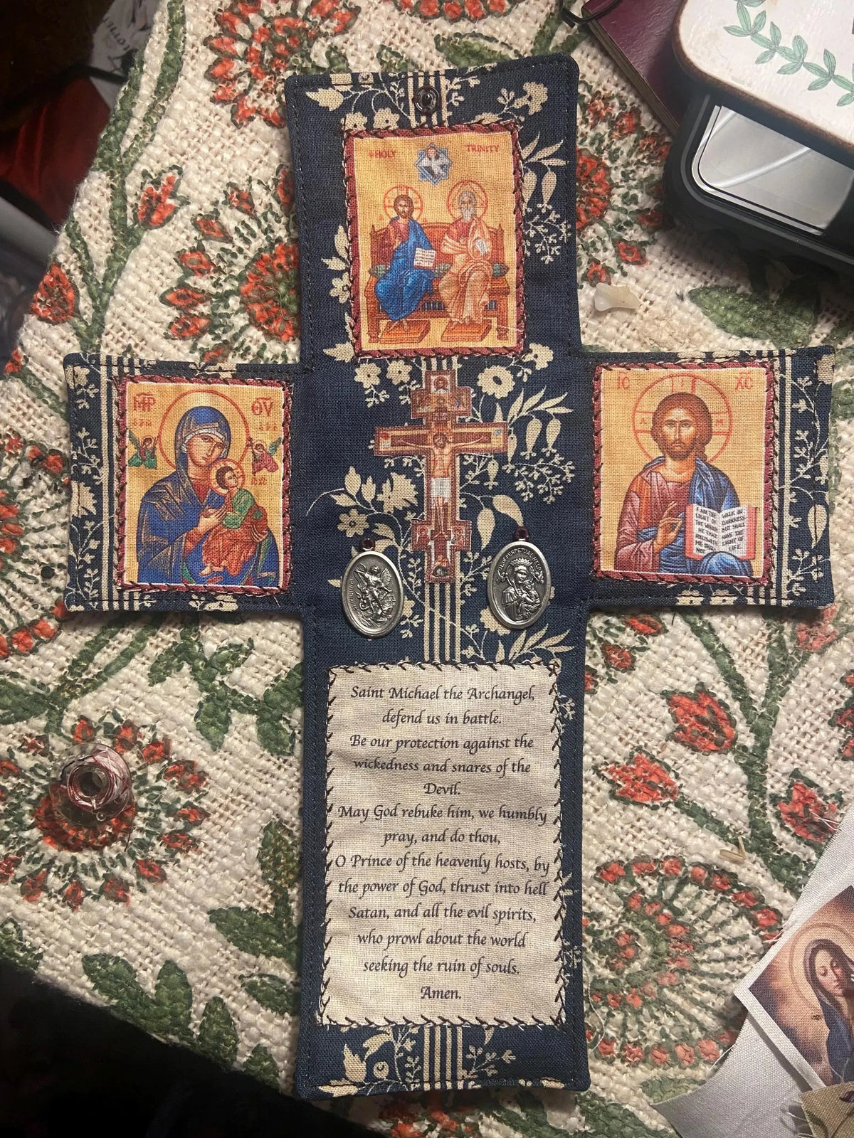 ✝️Handmade Catholic Pocket Altar - Travel Altar for Daily Devotion & Prayer|🎁Perfect Faith Gift