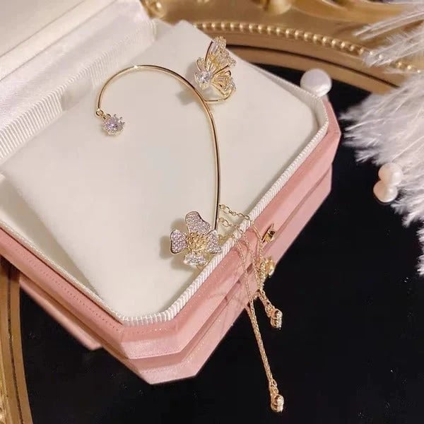 🔥HOT SALE🔥✨🦋Cubic zirconia earrings with butterfly fringes