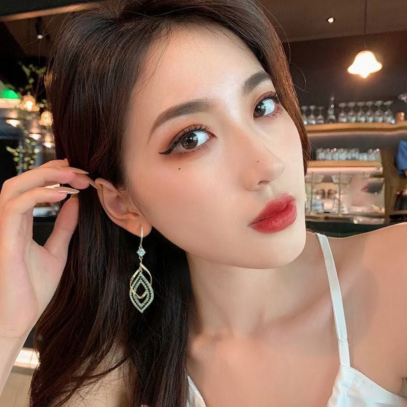 Women's Luxury Double Geometric Hollow Drop Earrings