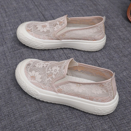 Hollow breathable thick-soled casual shoes